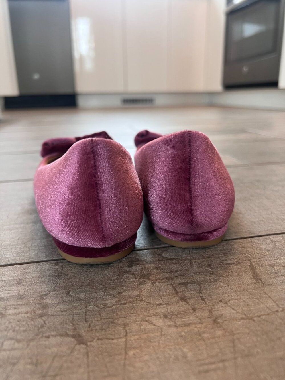 Isaac Mizrahi velvet bow flats (36.5) - Picture 5 of 6